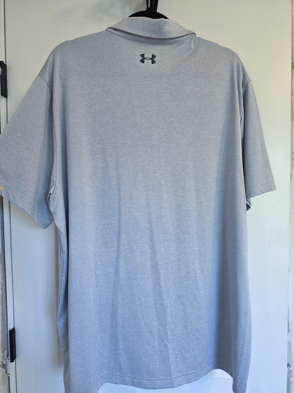 Under Armour Men’s Light Gray Playoff Performance Polo - Picture 4 of 4